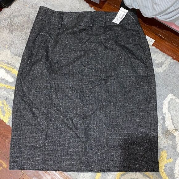 DRESSBARN ROZ AND ALI BLACK SHIMMER SKIRT SZ 4 NWT - Picture 1 of 4